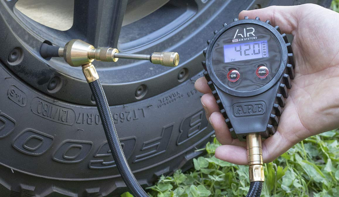 ARB E-Z Tire Deflator, Digital Gauge - Image 3